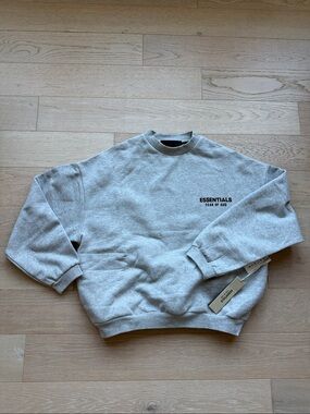 Fear of God ESSENTIALS Light Grey Crewneck Sweatshirt (with tags)